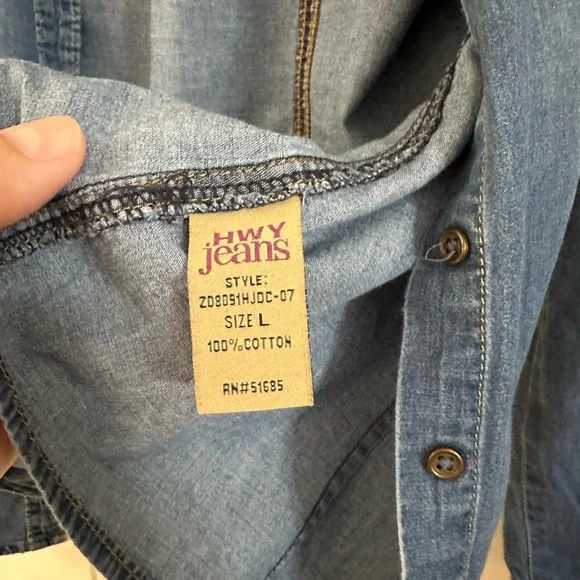 Highway Jeans Denim Shirt. Large. Very Clean. Smoke Free. Excellent Condition. - Picture 7 of 11